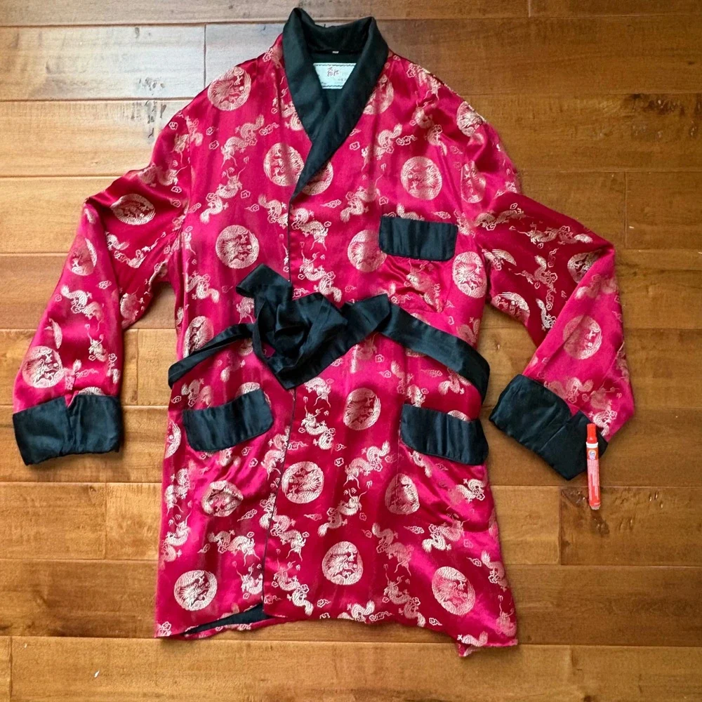 Vintage 70s Solz Squirrel Dragon Brocade Kimono Short Robe Mens 52/L Red Black
